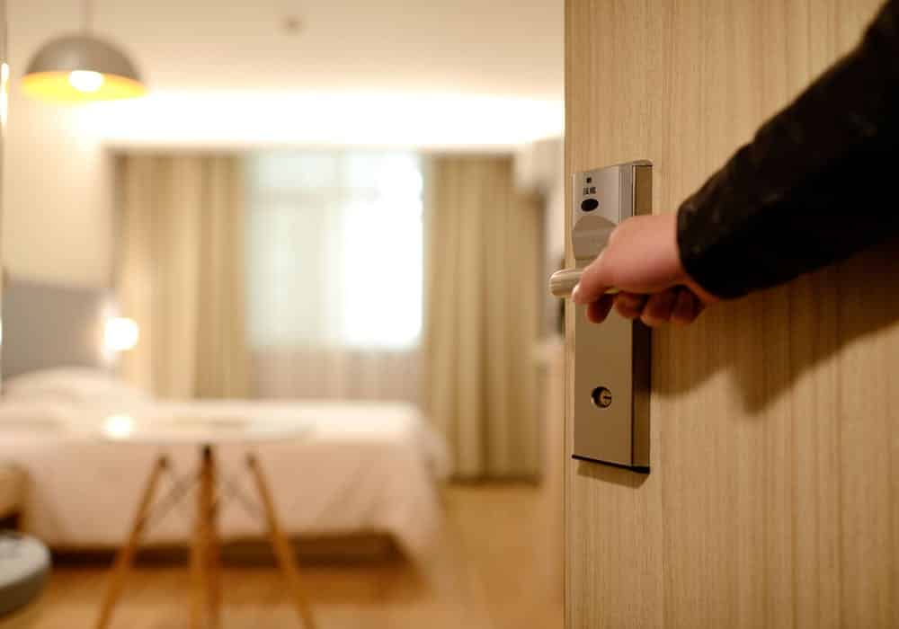 Come prenotare le camere in hotel con un sistema di controllo accessi